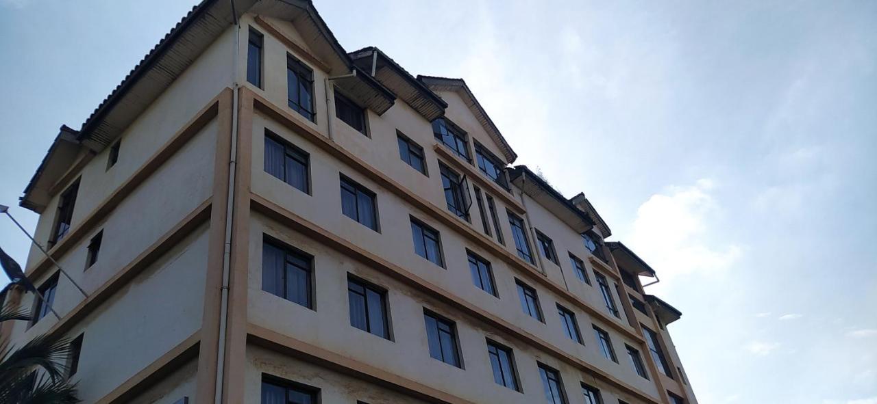 Plus254 Hotel ナイロビ エクステリア 写真