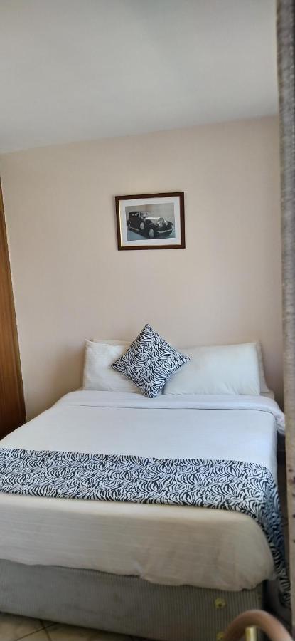 Plus254 Hotel ナイロビ エクステリア 写真